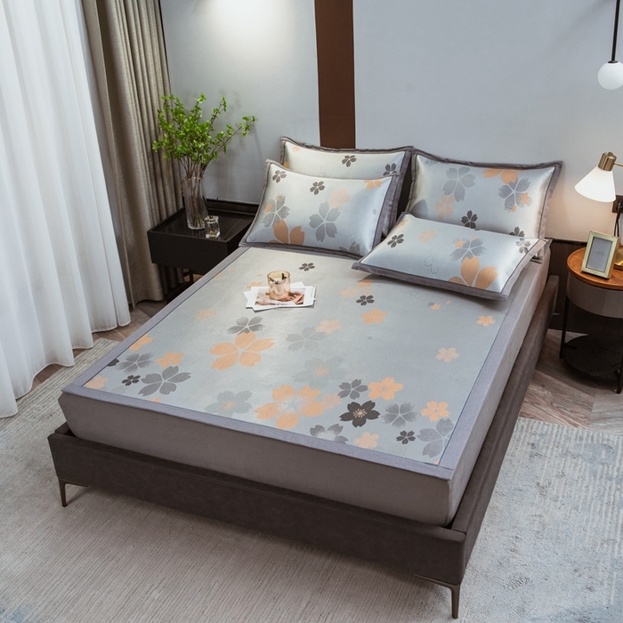 91家纺网 家纺一手货源 找家纺 全季家居 2025新款900D高精密三色纬提花冰丝凉席 床席-静享花开