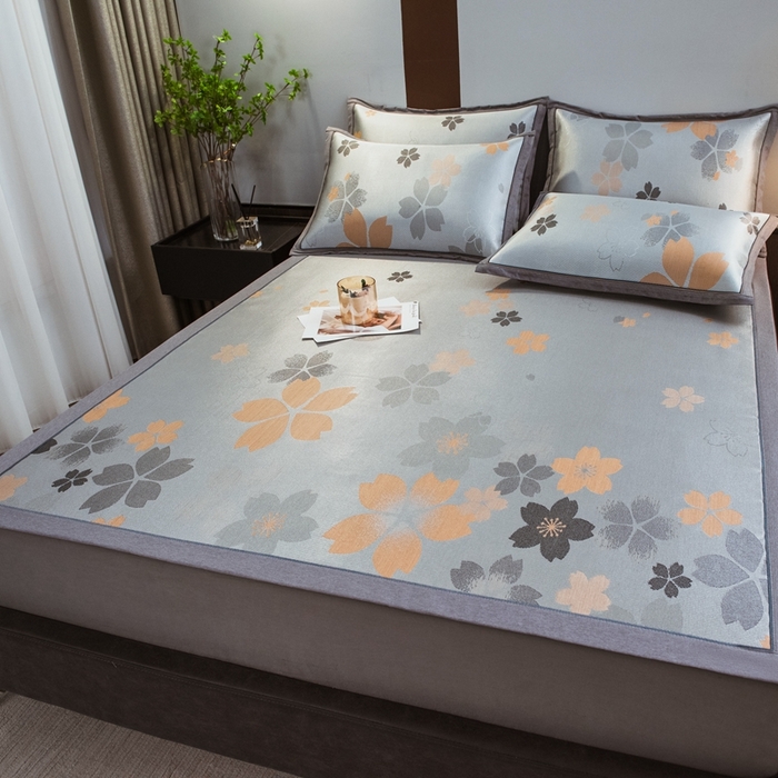 91家纺网 家纺一手货源 找家纺 全季家居 2025新款900D高精密三色纬提花冰丝凉席 床席-静享花开