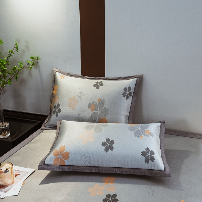 91家纺网 家纺一手货源 找家纺 全季家居 2025新款900D高精密三色纬提花冰丝凉席 床席-静享花开