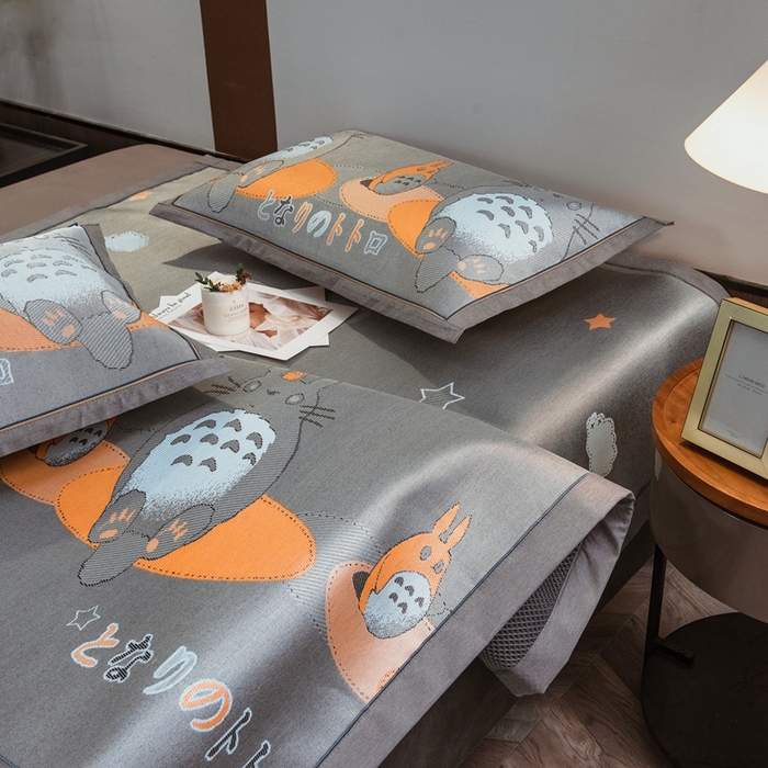 91家纺网 家纺一手货源 找家纺 全季家居 2025新款900D高精密三色纬提花冰丝凉席 床席-龙小猫-黄