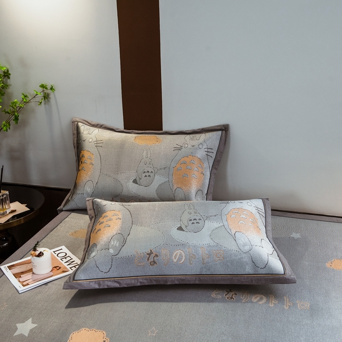 91家纺网 家纺一手货源 找家纺 全季家居 2025新款900D高精密三色纬提花冰丝凉席 床席-龙小猫-灰