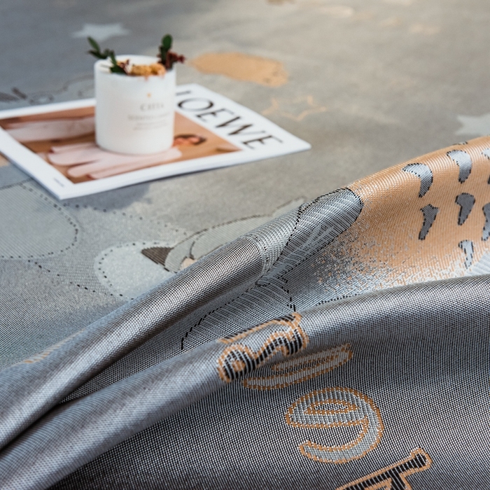 91家纺网 家纺一手货源 找家纺 全季家居 2025新款900D高精密三色纬提花冰丝凉席 床席-龙小猫-灰