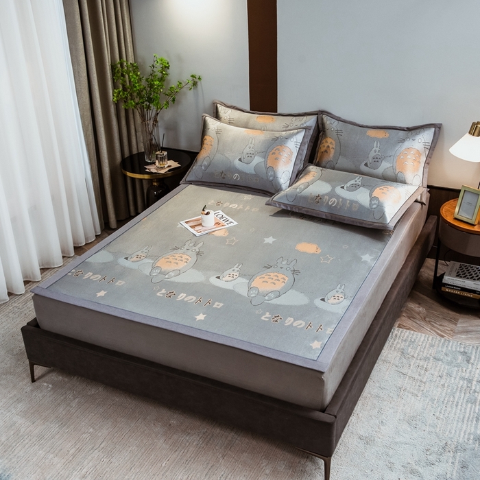 91家纺网 家纺一手货源 找家纺 全季家居 2025新款900D高精密三色纬提花冰丝凉席 床席-龙小猫-灰