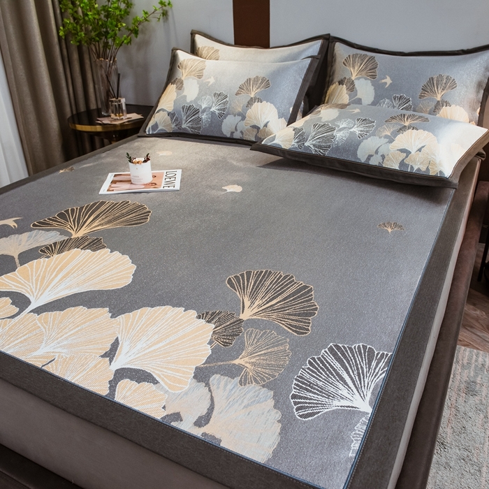 91家纺网 家纺一手货源 找家纺 全季家居 2025新款900D高精密三色纬提花冰丝凉席 床席-落叶情深