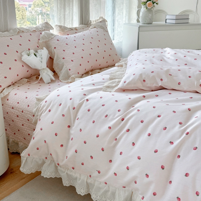 91家纺网 家纺一手货源 找家纺 添越家纺2025新款纯棉砂洗床盖三件套四件套系列 草莓小园