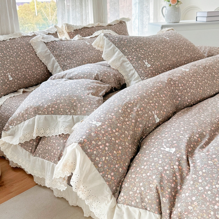 91家纺网 家纺一手货源 找家纺 添越家纺2025新款纯棉砂洗床盖三件套四件套系列 查理兔-咖