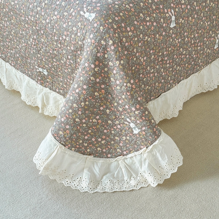 91家纺网 家纺一手货源 找家纺 添越家纺2025新款纯棉砂洗床盖三件套四件套系列 查理兔-咖