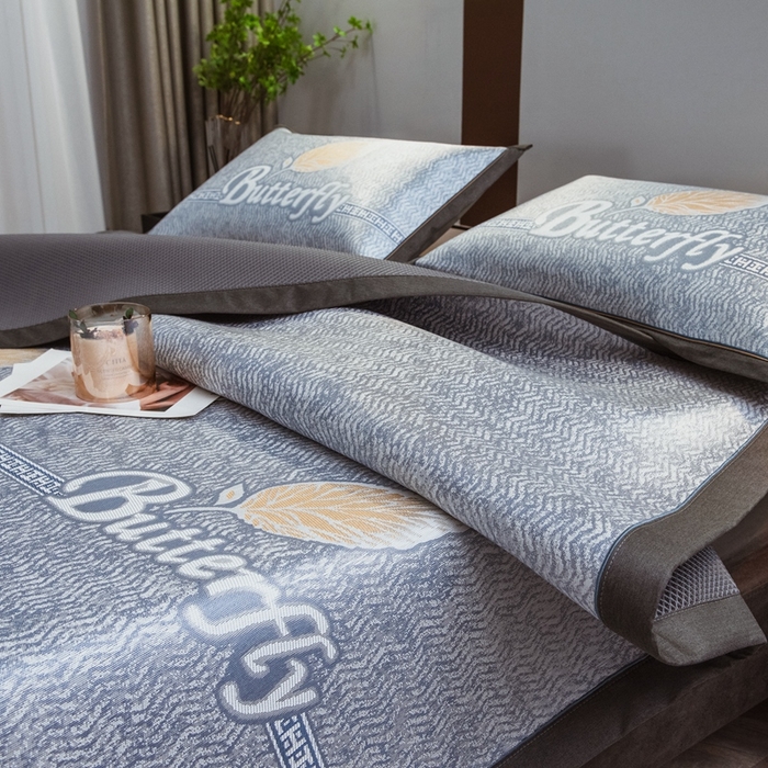 91家纺网 家纺一手货源 找家纺 全季家居 2025新款900D高精密三色纬提花冰丝凉席 床席-羽叶