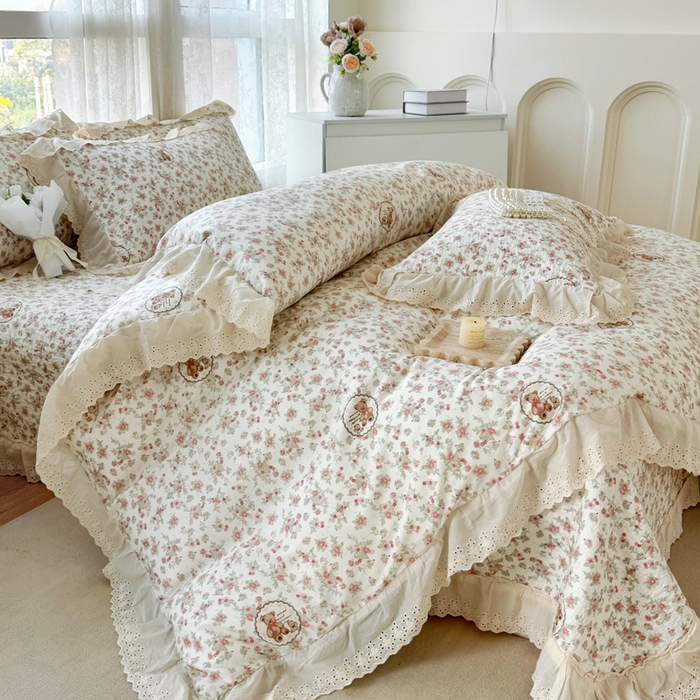 91家纺网 家纺一手货源 找家纺 添越家纺2025新款纯棉砂洗床盖三件套四件套系列 田园小熊-米