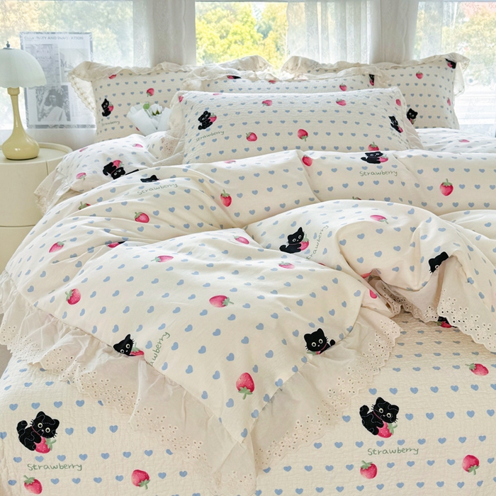 91家纺网 家纺一手货源 找家纺 添越家纺2025新款纯棉砂洗床盖三件套四件套系列 甜心小猫