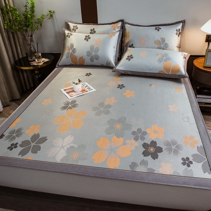 91家纺网 家纺一手货源 找家纺 全季家居 2025新款900D高精密三色纬提花冰丝凉席 床笠-静享花开