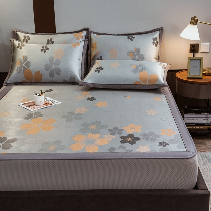 91家纺网 家纺一手货源 找家纺 全季家居 2025新款900D高精密三色纬提花冰丝凉席 床笠-静享花开