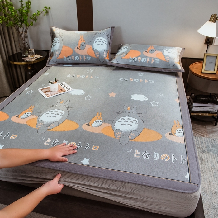 91家纺网 家纺一手货源 找家纺 全季家居 2025新款900D高精密三色纬提花冰丝凉席 床笠-龙小猫-黄