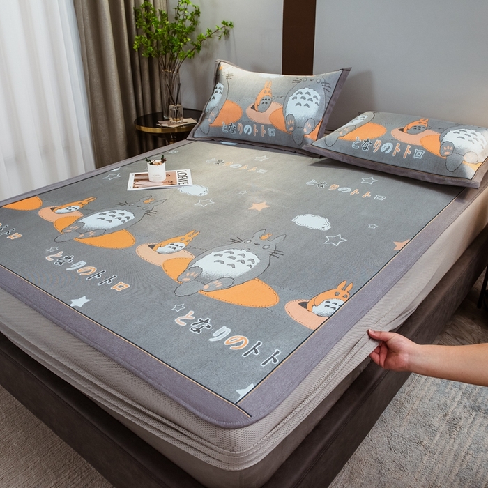 91家纺网 家纺一手货源 找家纺 全季家居 2025新款900D高精密三色纬提花冰丝凉席 床笠-龙小猫-黄