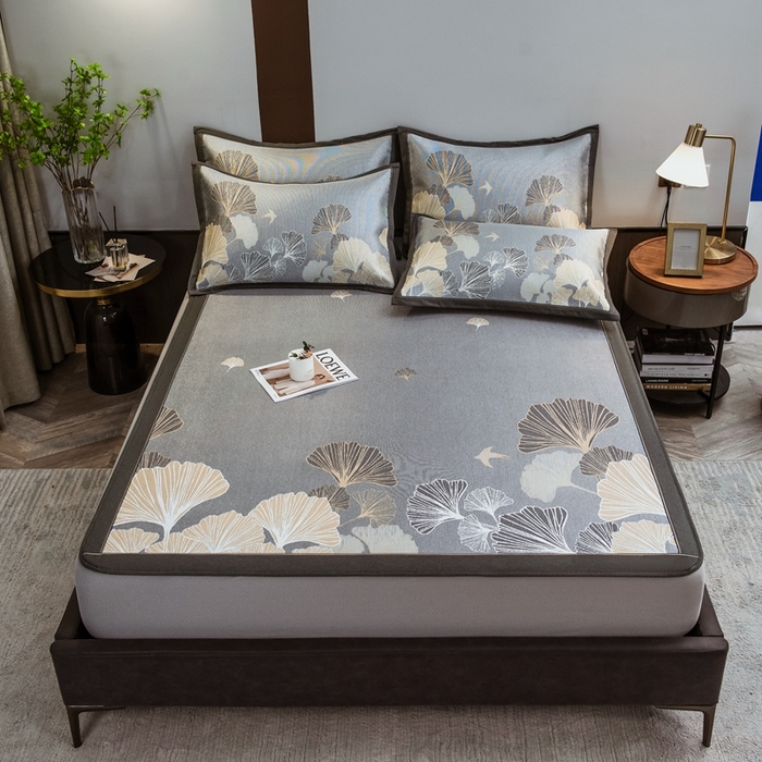 91家纺网 家纺一手货源 找家纺 全季家居 2025新款900D高精密三色纬提花冰丝凉席 床笠-落叶情深