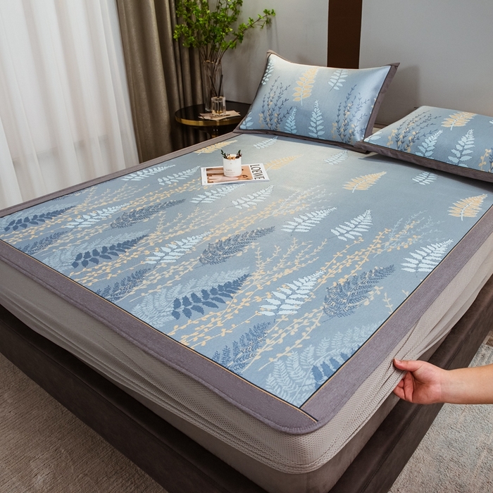 91家纺网 家纺一手货源 找家纺 全季家居 2025新款900D高精密三色纬提花冰丝凉席 床笠-陌上草熏