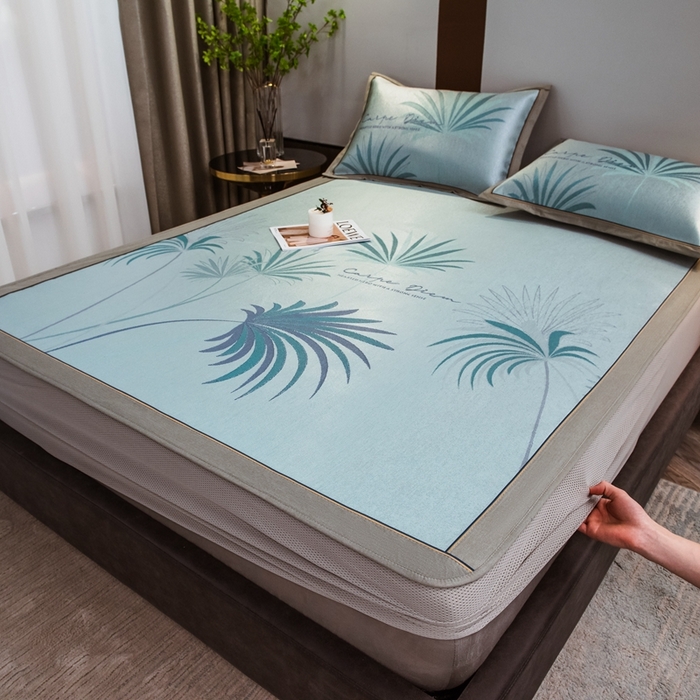 91家纺网 家纺一手货源 找家纺 全季家居 2025新款900D高精密三色纬提花冰丝凉席 床笠-夏之语