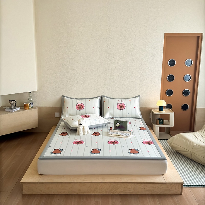 91家纺网 家纺一手货源 找家纺 （总）全季家居 2025新款日韩竖条风格卡通冰丝席