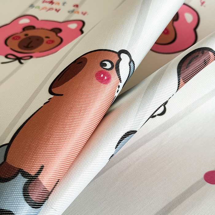 91家纺网 家纺一手货源 找家纺 全季家居 2025新款日韩竖条风格卡通冰丝席 卡皮巴拉