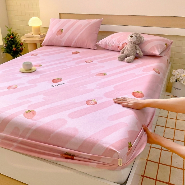 91家纺网 家纺一手货源 找家纺 慕尚家纺 2025新款全棉纯棉老粗布卡通床笠款凉席席子 草莓-粉