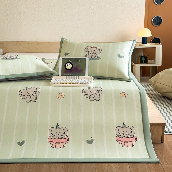 91家纺网 家纺一手货源 找家纺 全季家居 2025新款日韩竖条风格卡通冰丝席 阳光小象