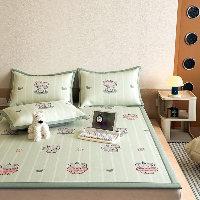 91家纺网 家纺一手货源 找家纺 全季家居 2025新款日韩竖条风格卡通冰丝席 阳光小象