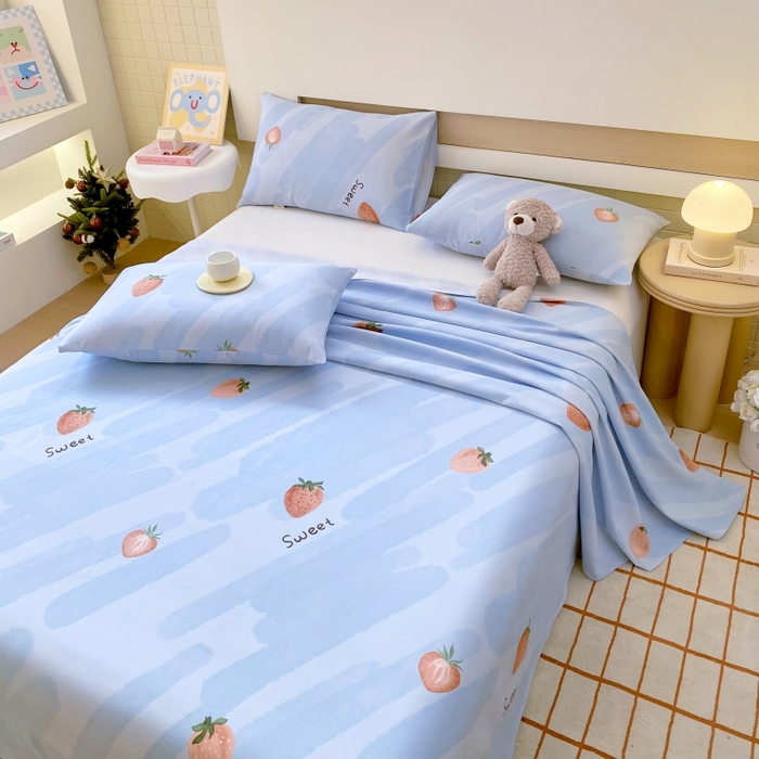 91家纺网 家纺一手货源 找家纺 慕尚家纺 2025新款全棉纯棉老粗布卡通床单款凉席席子 草莓-蓝