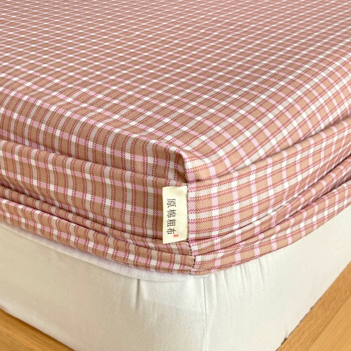 91家纺网 家纺一手货源 找家纺 慕尚家纺 2025新款全棉纯棉老粗布条格床笠款凉席席子 塞约-粉