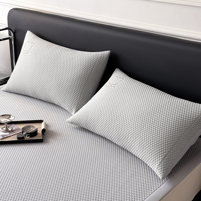 91家纺网 家纺一手货源 找家纺 （总）全季家居 2025新款A类乙纶PE调皮熊贴布绣系列凉豆豆席凉席席子