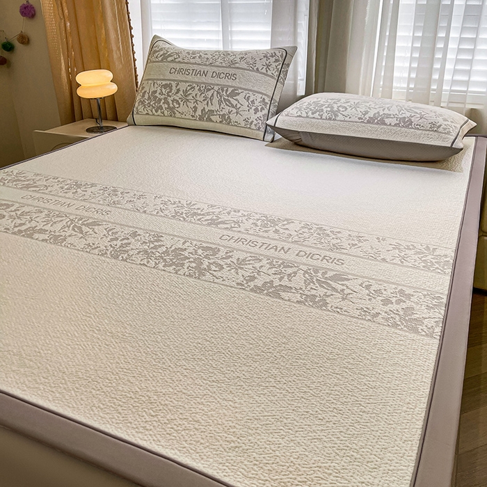 91家纺网 家纺一手货源 找家纺 全季家居 2025新款A类乙纶PE花卉轻奢提花系列凉豆豆席 床席款-浪漫枫林-浅灰