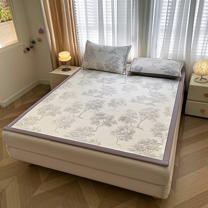 91家纺网 家纺一手货源 找家纺 全季家居 2025新款A类乙纶PE花卉轻奢提花系列凉豆豆席 床席款-迷雾森林-深棕