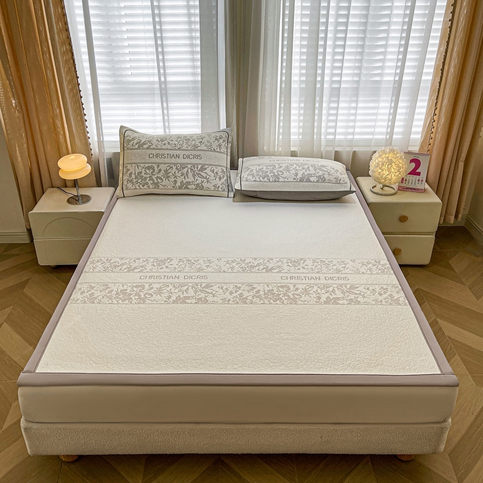 91家纺网 家纺一手货源 找家纺 全季家居 2025新款A类乙纶PE花卉轻奢提花系列凉豆豆席 床席款-浪漫枫林-浅灰