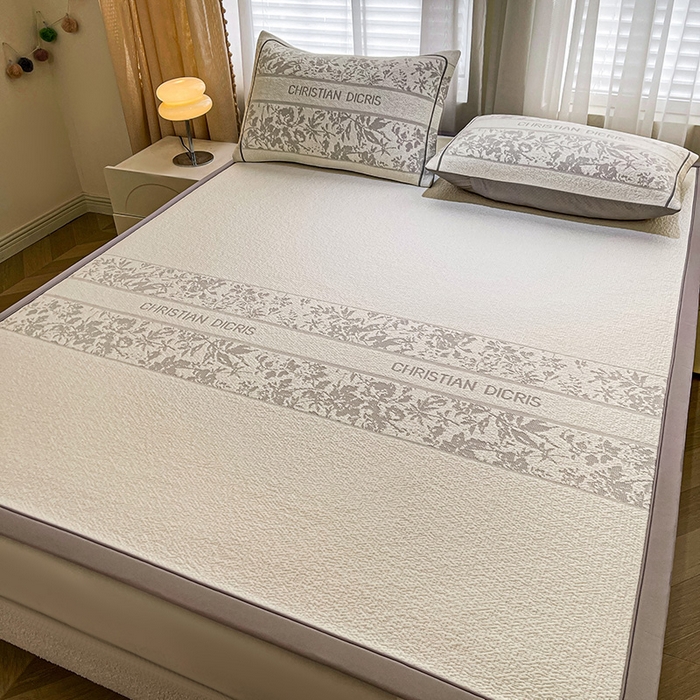 91家纺网 家纺一手货源 找家纺 全季家居 2025新款A类乙纶PE花卉轻奢提花系列凉豆豆席 床席款-浪漫枫林-浅灰