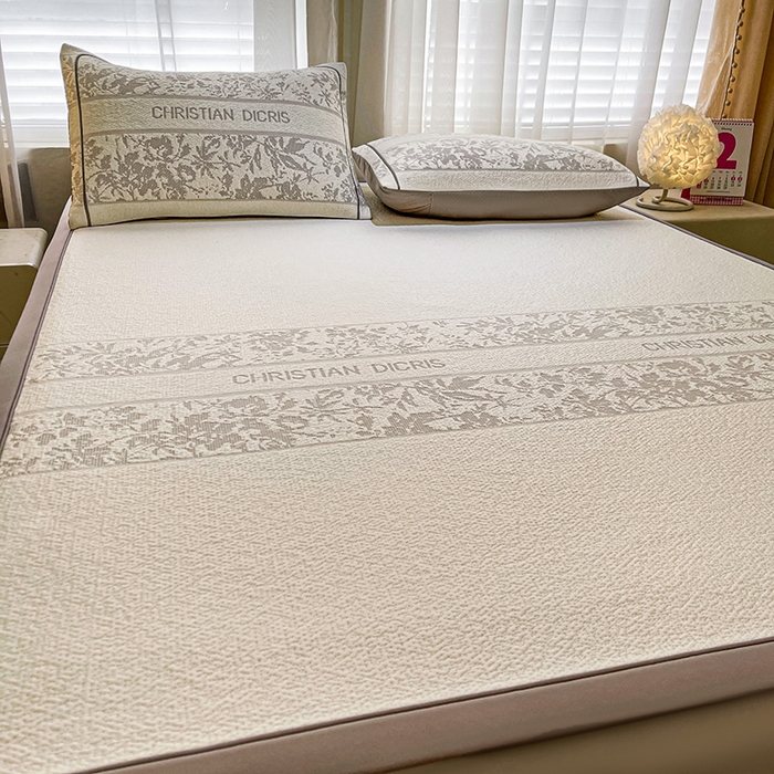 91家纺网 家纺一手货源 找家纺 全季家居 2025新款A类乙纶PE花卉轻奢提花系列凉豆豆席 床席款-浪漫枫林-浅灰