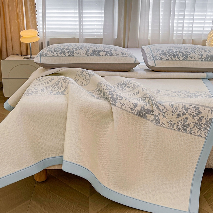 91家纺网 家纺一手货源 找家纺 全季家居 2025新款A类乙纶PE花卉轻奢提花系列凉豆豆席 床席款-浪漫枫林-天蓝