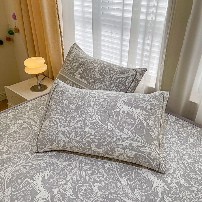 91家纺网 家纺一手货源 找家纺 全季家居 2025新款A类乙纶PE花卉轻奢提花系列凉豆豆席 床席款-麋鹿花园-浅灰