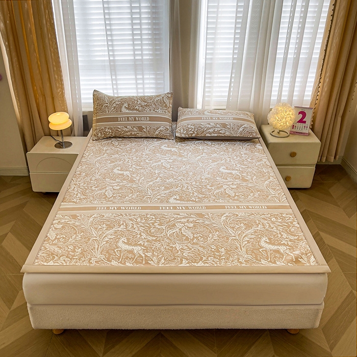 91家纺网 家纺一手货源 找家纺 全季家居 2025新款A类乙纶PE花卉轻奢提花系列凉豆豆席 床席款-麋鹿花园-浅咖