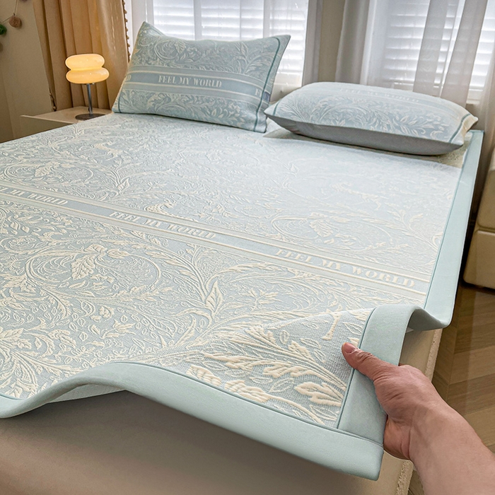 91家纺网 家纺一手货源 找家纺 全季家居 2025新款A类乙纶PE花卉轻奢提花系列凉豆豆席 床席款-麋鹿花园-天蓝