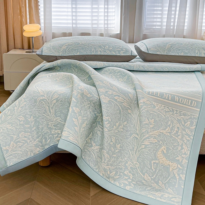 91家纺网 家纺一手货源 找家纺 全季家居 2025新款A类乙纶PE花卉轻奢提花系列凉豆豆席 床席款-麋鹿花园-天蓝