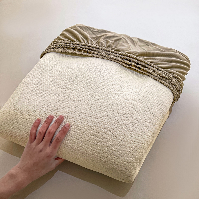 91家纺网 家纺一手货源 找家纺 全季家居 2025新款A类乙纶PE花卉轻奢提花系列凉豆豆席 床笠款-浪漫枫林-浅咖