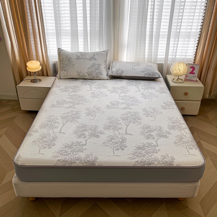 91家纺网 家纺一手货源 找家纺 全季家居 2025新款A类乙纶PE花卉轻奢提花系列凉豆豆席 床笠款-迷雾森林-深棕