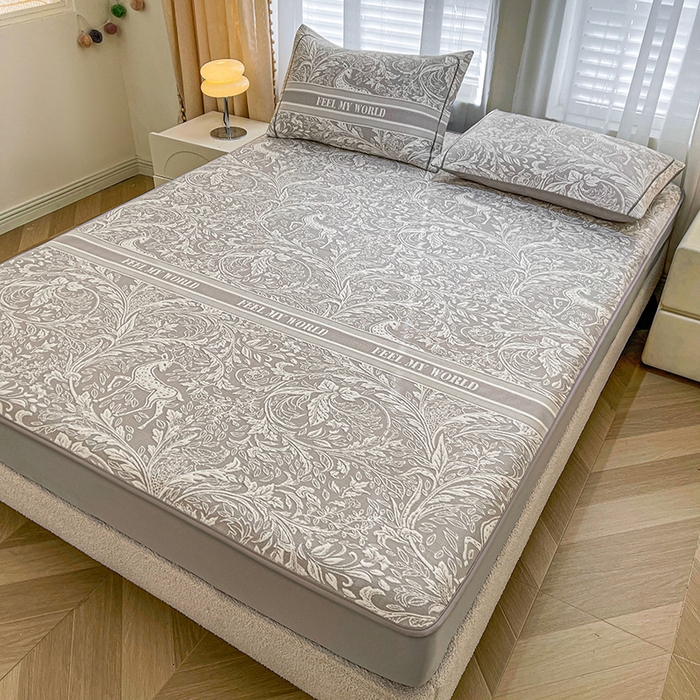 91家纺网 家纺一手货源 找家纺 全季家居 2025新款A类乙纶PE花卉轻奢提花系列凉豆豆席 床笠款-麋鹿花园-浅灰