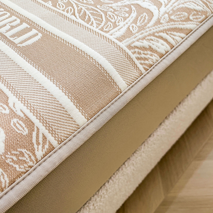 91家纺网 家纺一手货源 找家纺 全季家居 2025新款A类乙纶PE花卉轻奢提花系列凉豆豆席 床笠款-麋鹿花园-浅咖