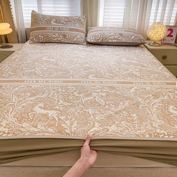 91家纺网 家纺一手货源 找家纺 全季家居 2025新款A类乙纶PE花卉轻奢提花系列凉豆豆席 床笠款-麋鹿花园-浅咖