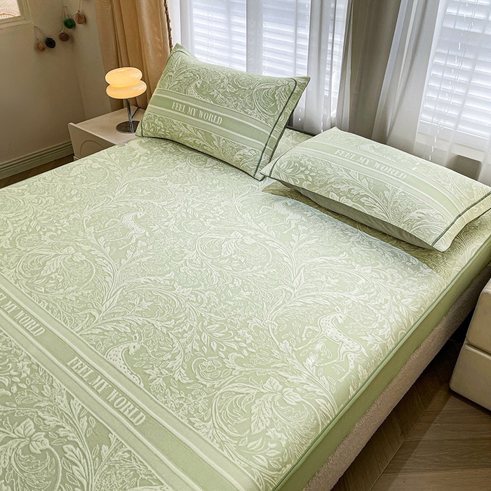 91家纺网 家纺一手货源 找家纺 全季家居 2025新款A类乙纶PE花卉轻奢提花系列凉豆豆席 床笠款-麋鹿花园-水绿