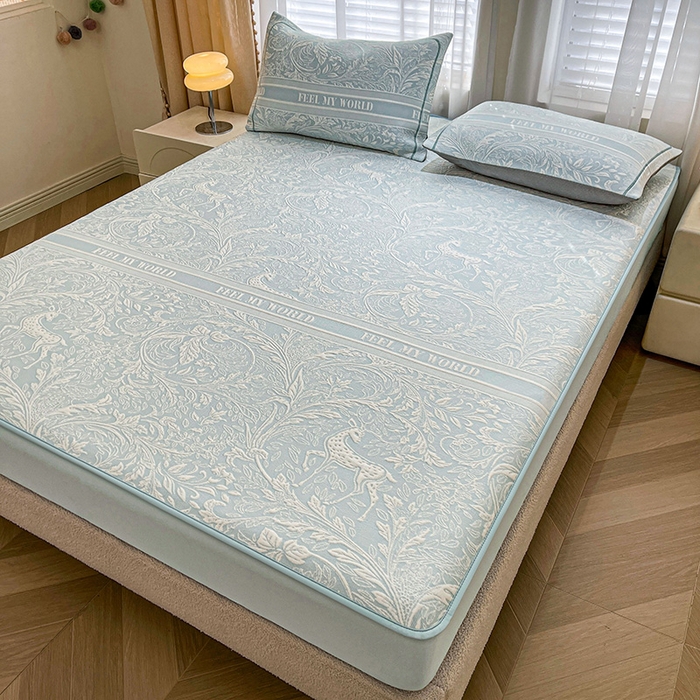 91家纺网 家纺一手货源 找家纺 全季家居 2025新款A类乙纶PE花卉轻奢提花系列凉豆豆席 床笠款-麋鹿花园-天蓝