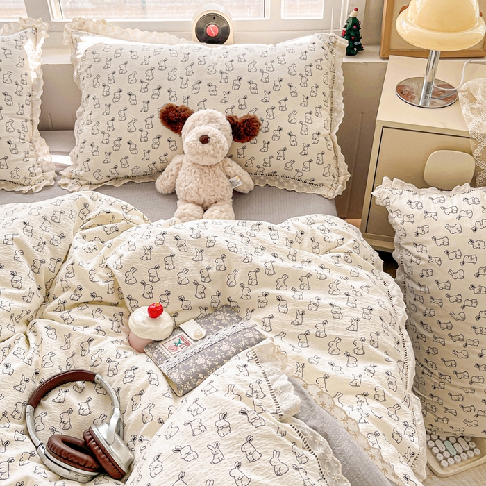 91家纺网 家纺一手货源 找家纺 富米莱（原臻工厂） 2025新款云感亲肤棉皱皱双层纱全棉纯棉花边四件套 小黑兔