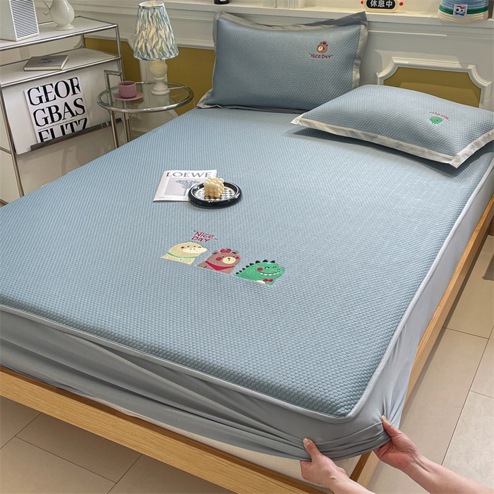 91家纺网 家纺一手货源 找家纺 启程家纺 2025新款凉豆豆复合三明治刺绣款凉席席子-床笠款 好伙伴-蓝-床笠款