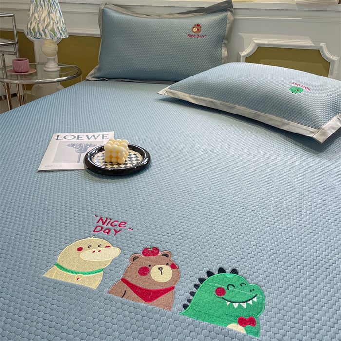 91家纺网 家纺一手货源 找家纺 启程家纺 2025新款凉豆豆复合三明治刺绣款凉席席子-床笠款 好伙伴-蓝-床笠款