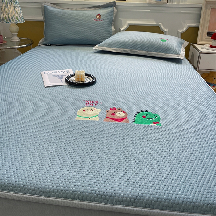 91家纺网 家纺一手货源 找家纺 启程家纺 2025新款凉豆豆复合三明治刺绣款凉席席子-床笠款 好伙伴-蓝-床笠款